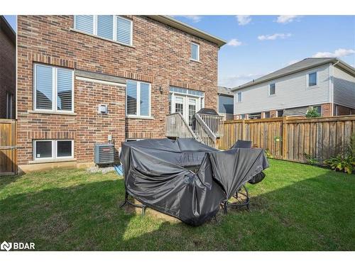 137 Stillwater Crescent, Hamilton, ON - Outdoor With Exterior