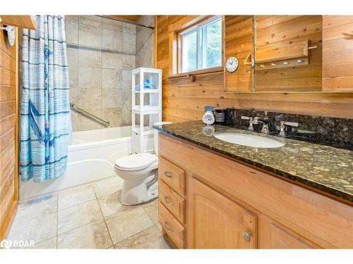 1472 Otter Point Road, Coldwater, ON - Indoor Photo Showing Bathroom