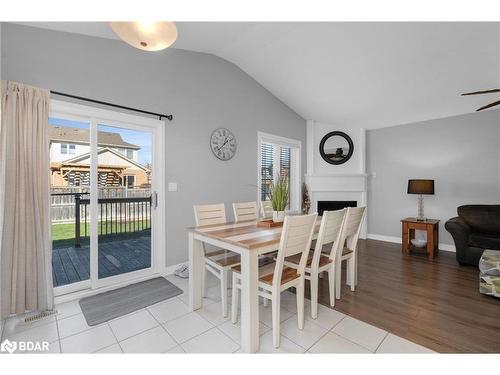 1112 Kell Street, Innisfil, ON - Indoor Photo Showing Dining Room