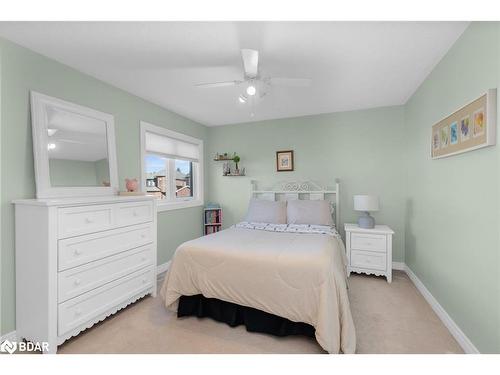 1112 Kell Street, Innisfil, ON - Indoor Photo Showing Bedroom