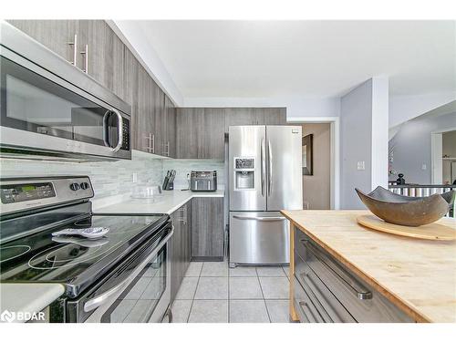 2100 Osbond Road, Innisfil, ON - Indoor Photo Showing Kitchen