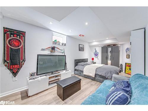 2100 Osbond Road, Innisfil, ON - Indoor Photo Showing Bedroom