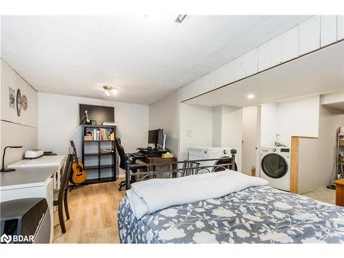 24 Christie Crescent, Barrie, ON - Indoor Photo Showing Bedroom