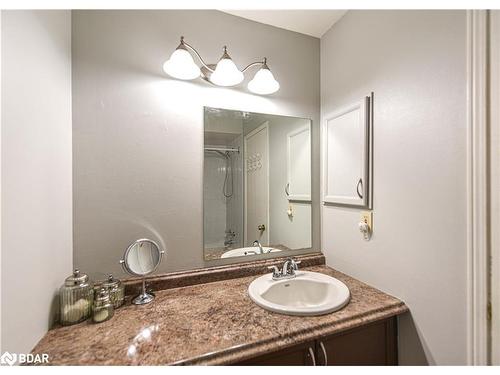 50-165 Kozlov Street, Barrie, ON - Indoor Photo Showing Bathroom