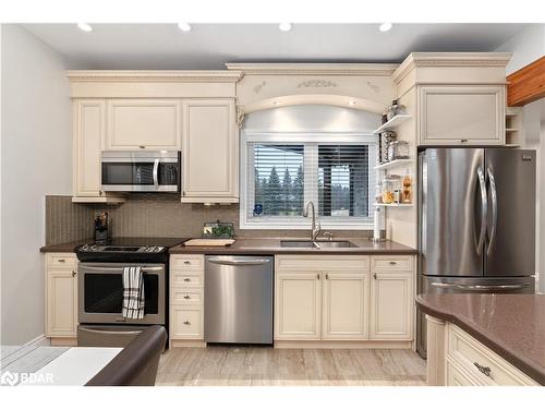 6605 County Road 21, Essa, ON - Indoor Photo Showing Kitchen With Stainless Steel Kitchen With Double Sink