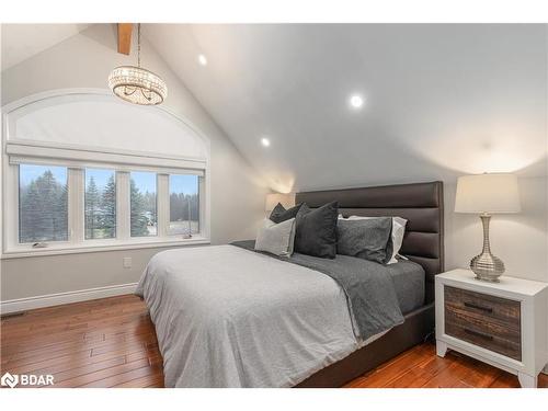 6605 County Road 21, Essa, ON - Indoor Photo Showing Bedroom