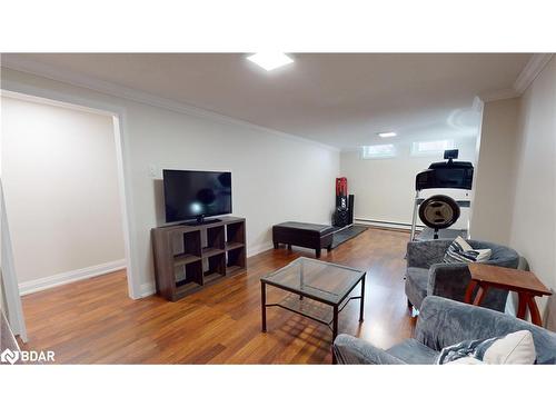 1-341 Wilson Drive, Milton, ON - Indoor Photo Showing Living Room