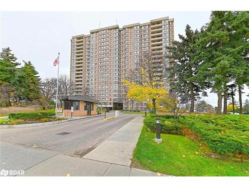 706-100 County Court Boulevard, Brampton, ON - Outdoor With Facade