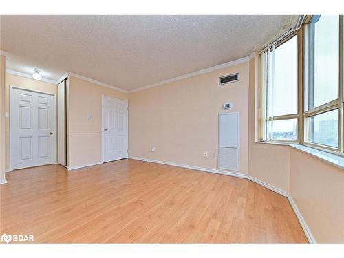 706-100 County Court Boulevard, Brampton, ON - Indoor Photo Showing Other Room