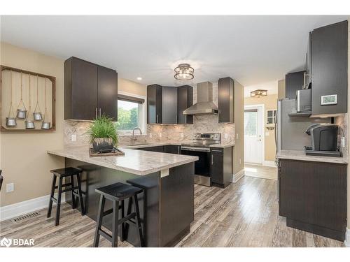 4987 Erin Fourth Line, Erin, ON - Indoor Photo Showing Kitchen With Upgraded Kitchen