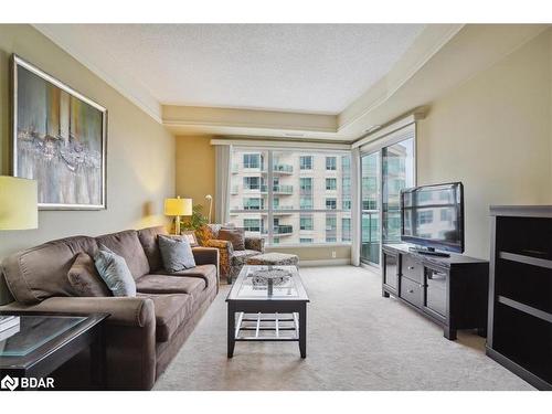 1507-2 Toronto Street, Barrie, ON - Indoor Photo Showing Living Room