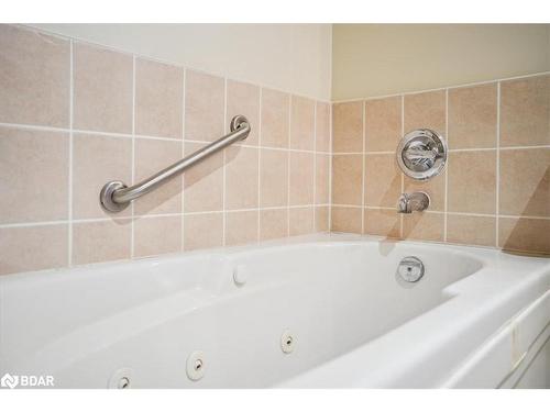 1507-2 Toronto Street, Barrie, ON - Indoor Photo Showing Bathroom