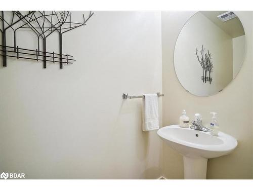 1507-2 Toronto Street, Barrie, ON - Indoor Photo Showing Bathroom