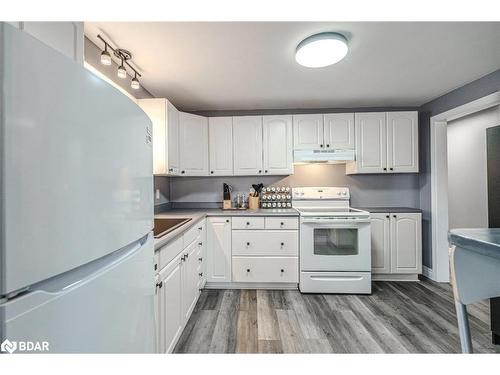 283 James Street E, Orillia, ON - Indoor Photo Showing Kitchen