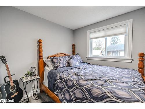 283 James Street E, Orillia, ON - Indoor Photo Showing Bedroom