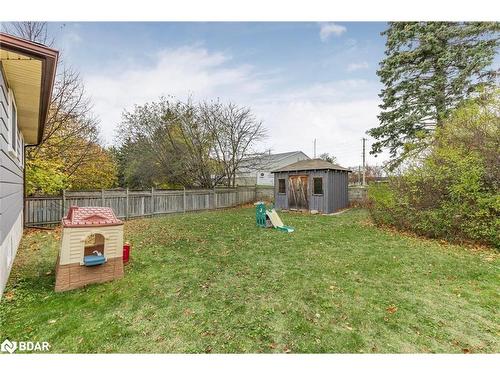 26 Roslyn Road, Barrie, ON - Outdoor With Backyard