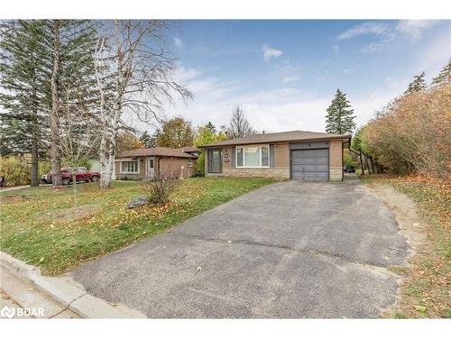 26 Roslyn Road, Barrie, ON - Outdoor