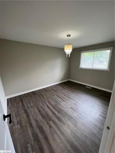 26 Roslyn Road, Barrie, ON - Indoor Photo Showing Other Room