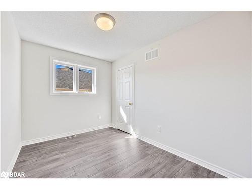 36 Batteaux Street, Barrie, ON - Indoor Photo Showing Other Room