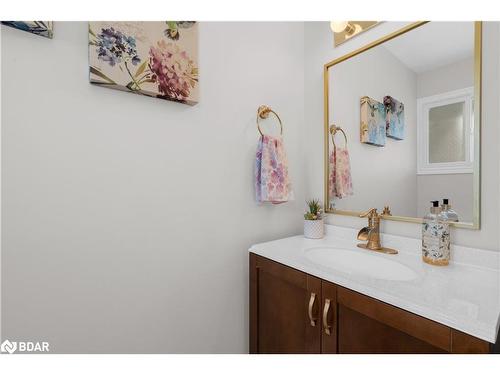 108 Garden Drive, Barrie, ON - Indoor Photo Showing Bathroom