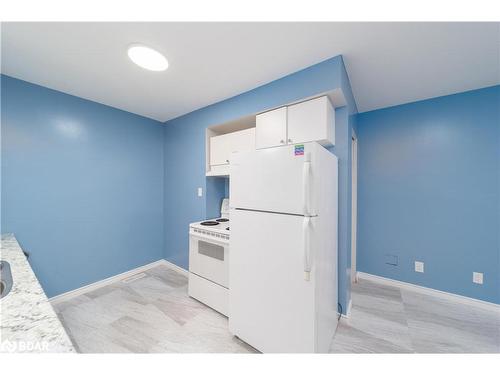 151 Cundles Road E, Barrie, ON - Indoor Photo Showing Kitchen