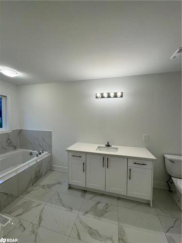 2974 Monarch Drive, Orillia, ON - Indoor Photo Showing Bathroom