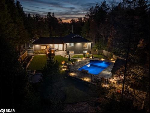 8 Crystalwood Lane, Midhurst, ON - Outdoor With Backyard