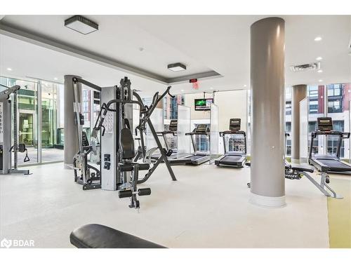 405-525 Wilson Avenue, North York, ON - Indoor Photo Showing Gym Room