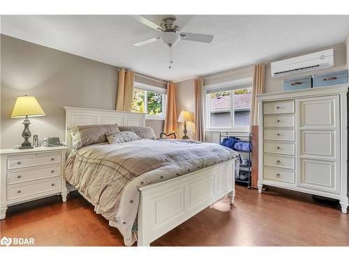 125 Hoyt Avenue, Victoria Harbour, ON - Indoor Photo Showing Bedroom