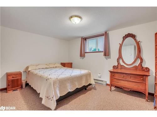 125 Hoyt Avenue, Victoria Harbour, ON - Indoor Photo Showing Bedroom