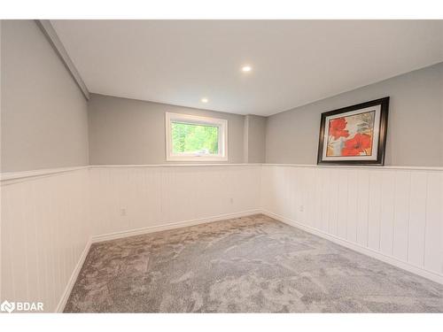 8071 4Th Line, Angus, ON - Indoor Photo Showing Other Room