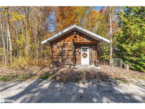 8071 4Th Line, Angus, ON - Outdoor