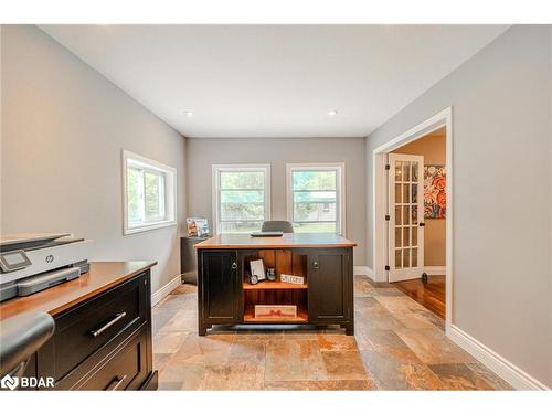 8071 4Th Line, Angus, ON - Indoor Photo Showing Other Room