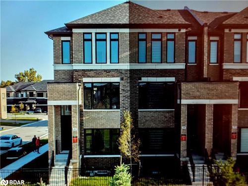 41 Cherry Hill Lane, Barrie, ON - Outdoor With Facade