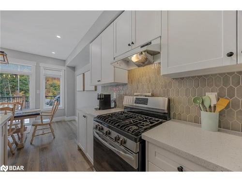 21 Moreau Way, Springwater, ON - Indoor Photo Showing Kitchen