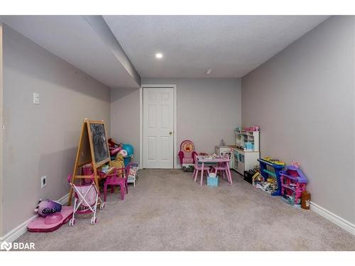 9 Cuthbert Street, Barrie, ON - Indoor Photo Showing Other Room