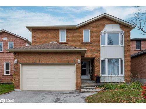 9 Cuthbert Street, Barrie, ON - Outdoor With Facade