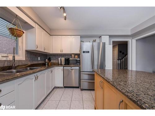 9 Cuthbert Street, Barrie, ON - Indoor Photo Showing Kitchen With Double Sink