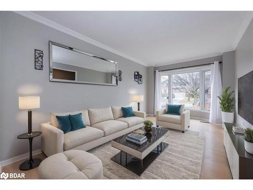 9 Cuthbert Street, Barrie, ON - Indoor Photo Showing Living Room