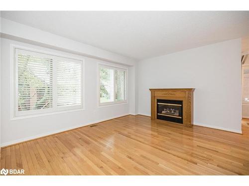 9 Briarwood Drive, Alliston, ON - Indoor Photo Showing Living Room With Fireplace