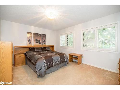 9 Briarwood Drive, Alliston, ON - Indoor Photo Showing Bedroom