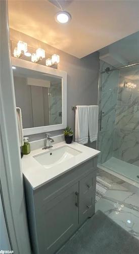 B2-896 John Street Street, Innisfil, ON - Indoor Photo Showing Bathroom