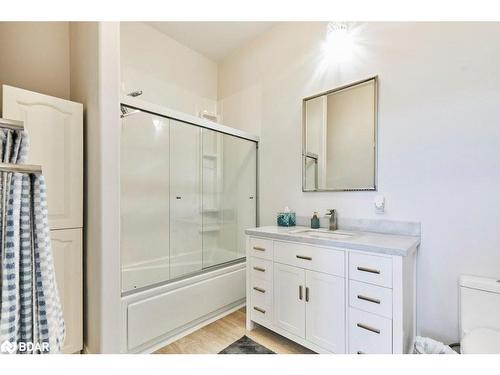 81 Laird Drive, Lindsay Twp, ON - Indoor Photo Showing Bathroom