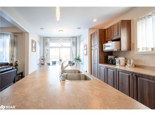 56 Oliver'S Mill Road, Barrie, ON - Indoor Photo Showing Kitchen With Double Sink