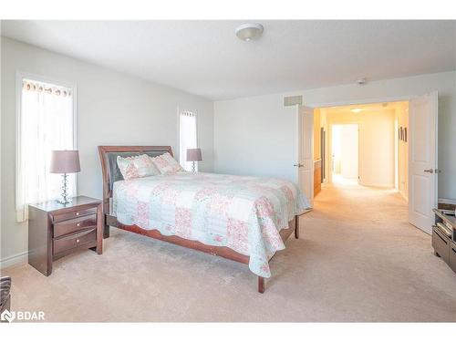 56 Oliver'S Mill Road, Barrie, ON - Indoor Photo Showing Bedroom