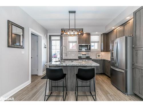 64 Discovery Trail, Midland, ON - Indoor Photo Showing Kitchen With Stainless Steel Kitchen With Upgraded Kitchen