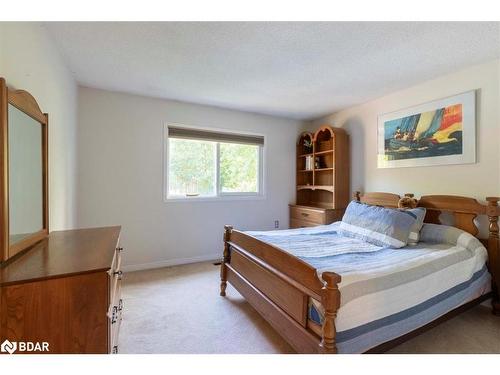 116 Herrell Avenue, Barrie, ON - Indoor Photo Showing Bedroom