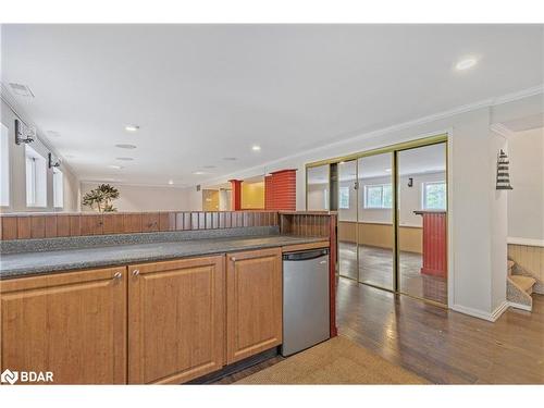 4201 Huronia Road, Severn, ON - Indoor Photo Showing Kitchen