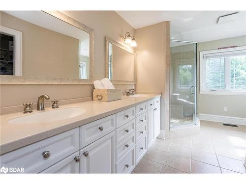 1602 Kale Drive, Innisfil, ON - Indoor Photo Showing Bathroom