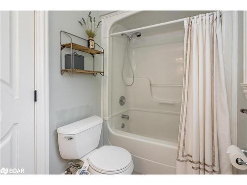 1602 Kale Drive, Innisfil, ON - Indoor Photo Showing Bathroom